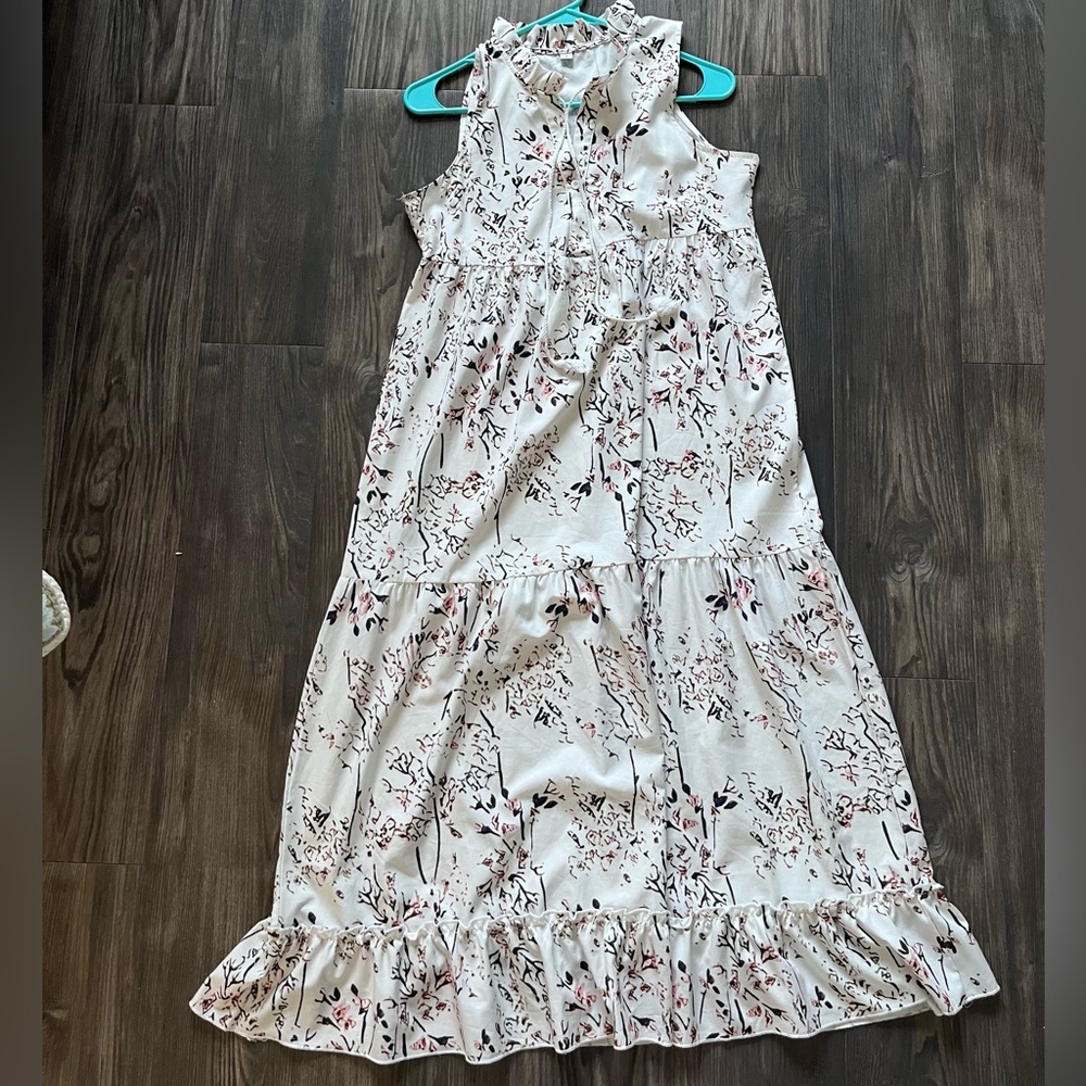 Tiered Floral Sleeveless Maxi Dress